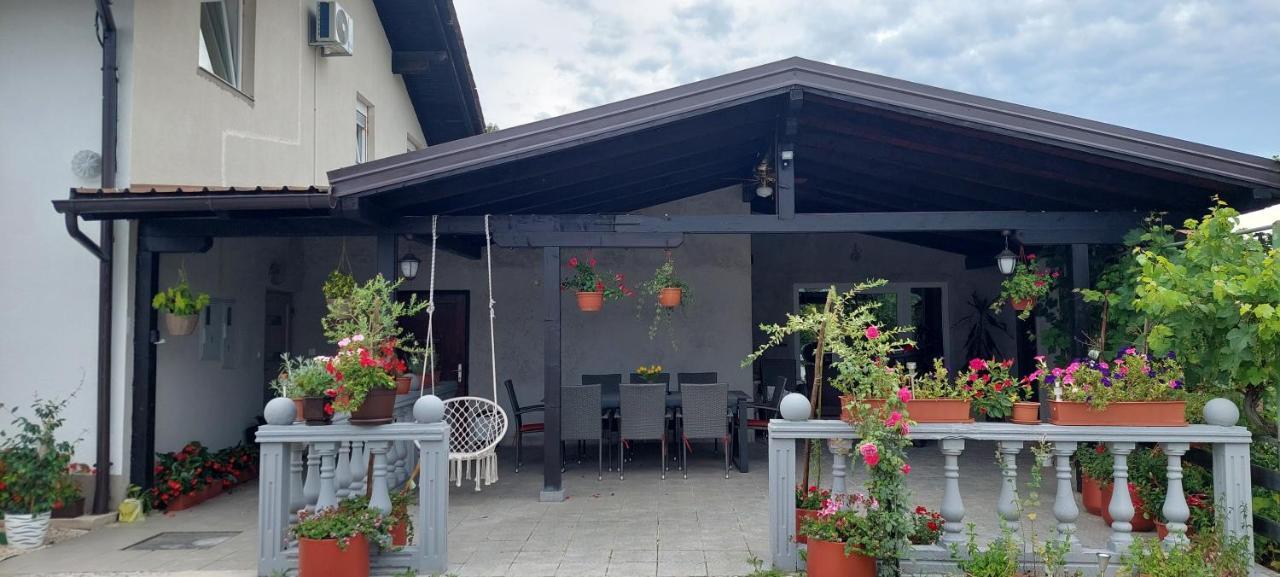 Appartamento Kod Ane Belavici Esterno foto